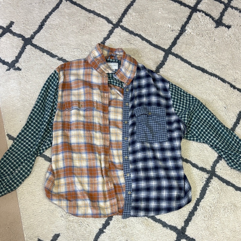American Eagle Outfitters Plaid Flannel - Multicolor